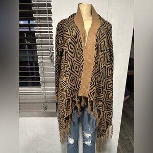Faded Glory Black and Tan Knit Sweater